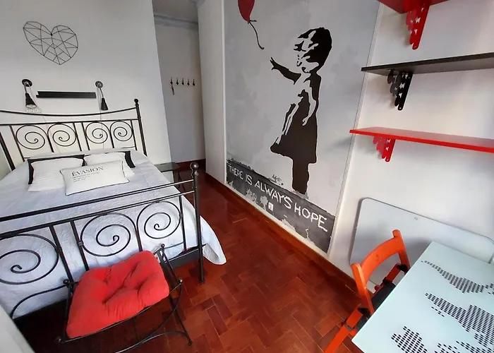 Caza Latina Lisboa