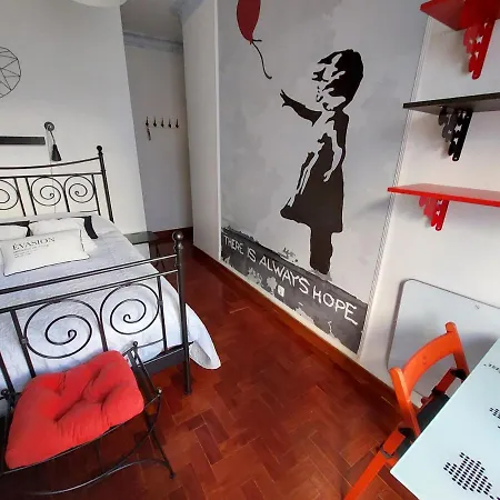 Caza Latina Lisbon