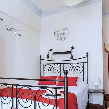 Caza Latina Lissabon